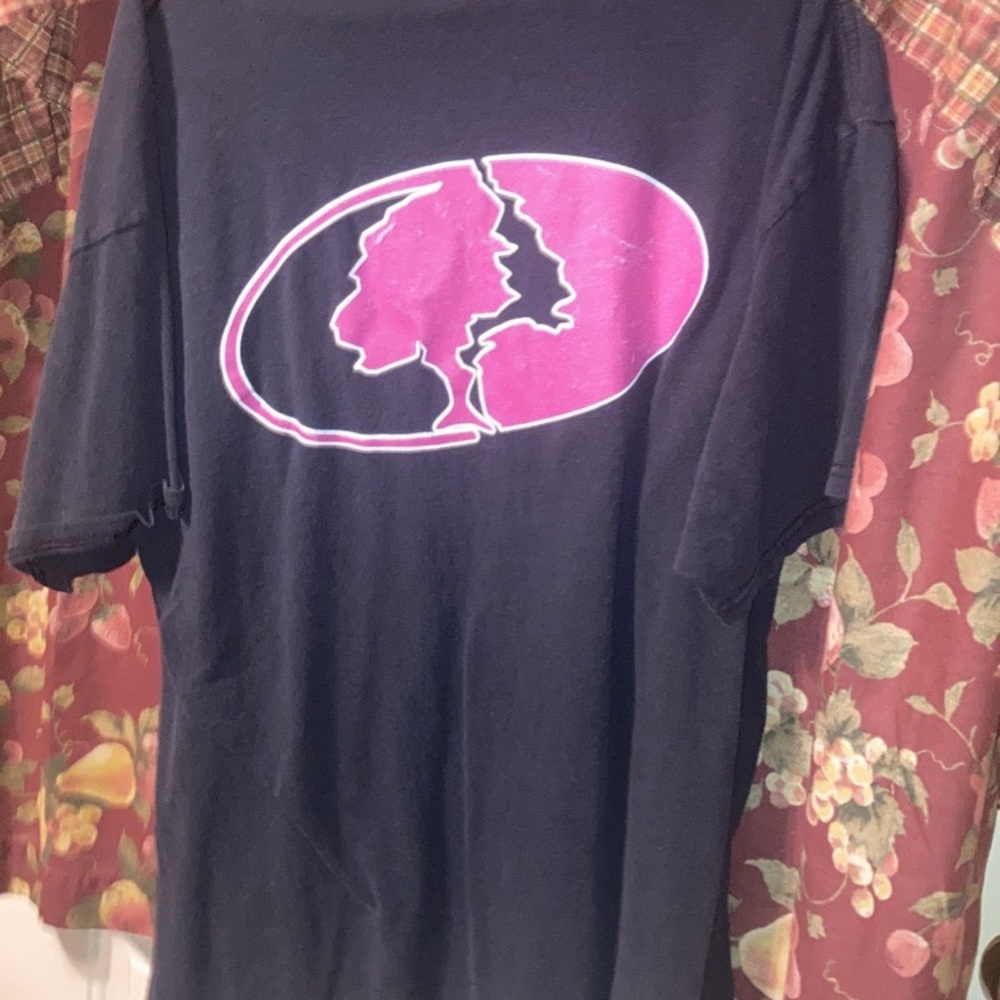 Brand mossy oak size xl color black and pink